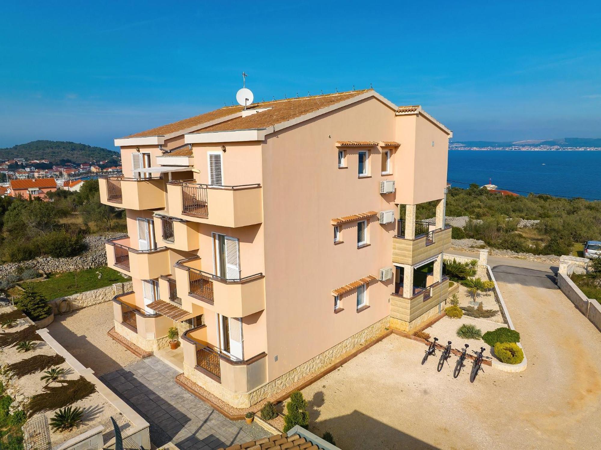 Apartment Sipina 1 *